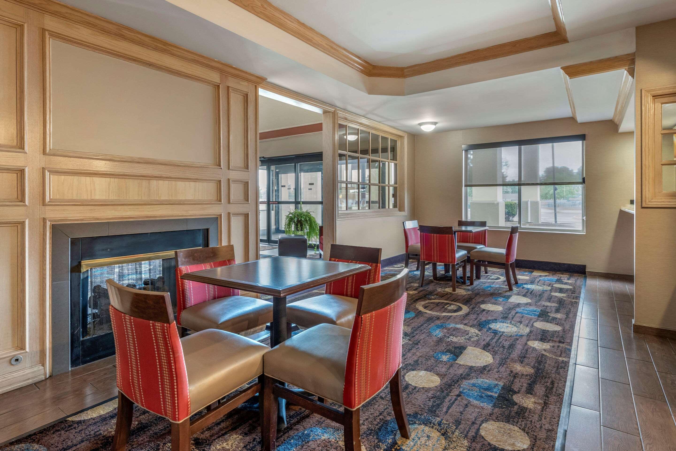 Comfort Suites Marion Extérieur photo
